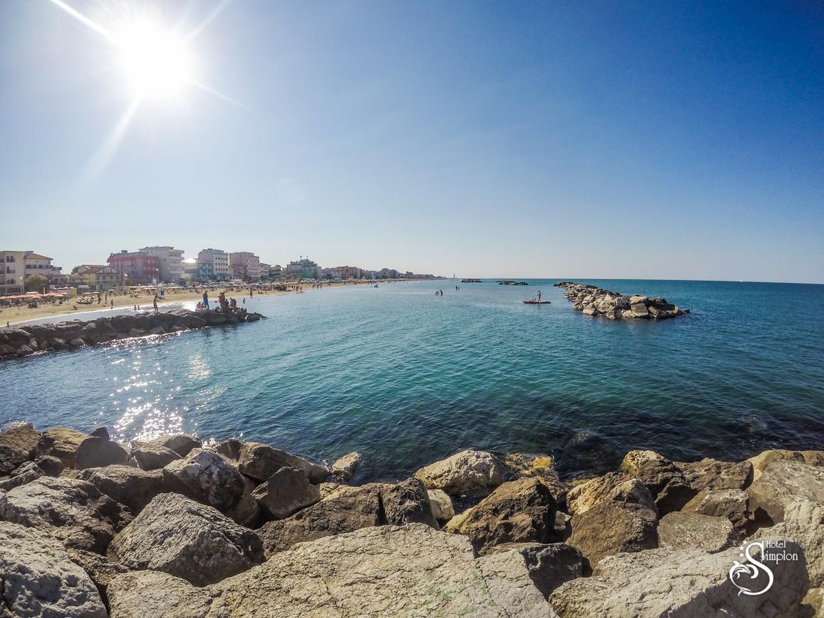 Hotel Simplon Bellaria-Igea Marina Exterior foto