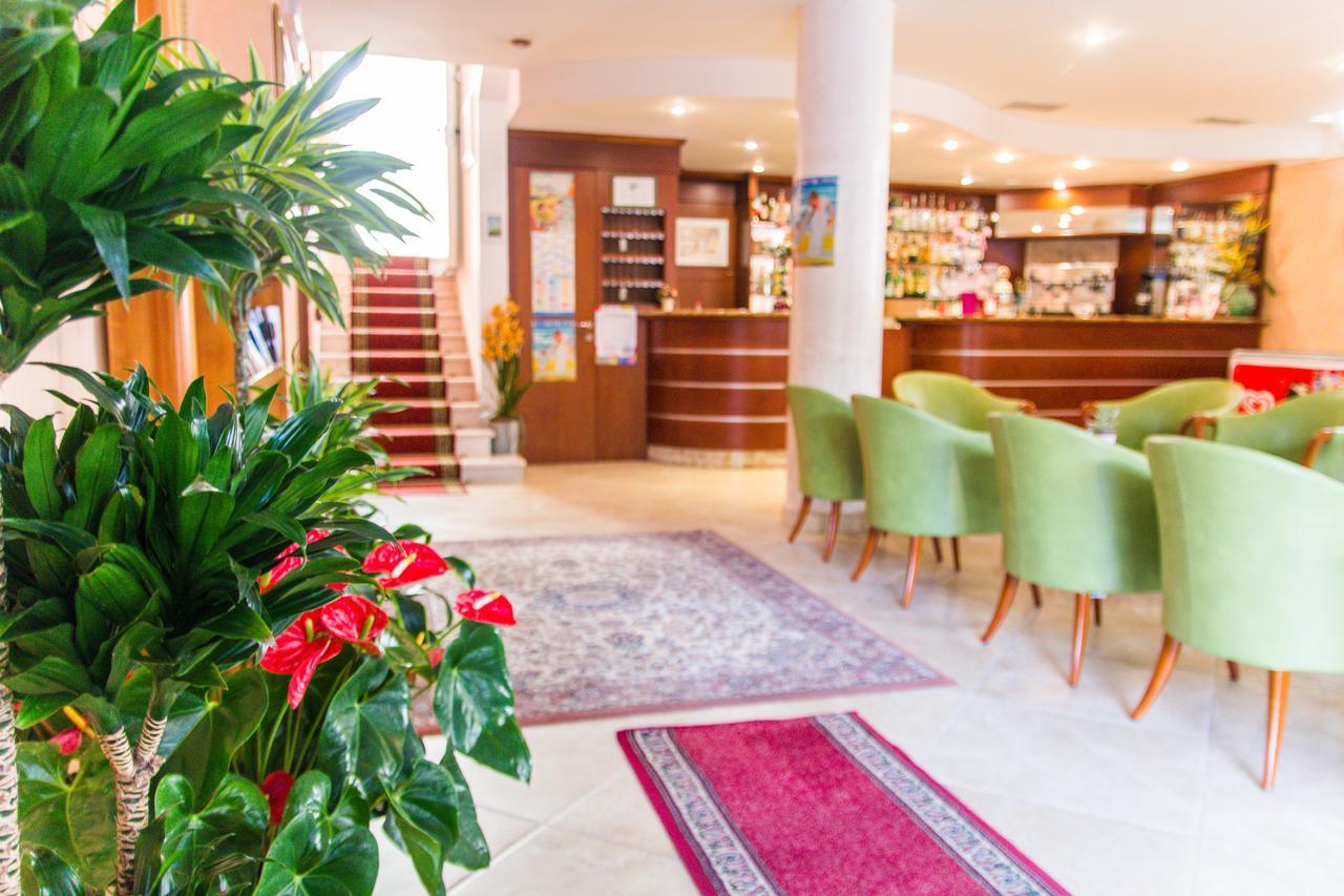 Hotel Simplon Bellaria-Igea Marina Exterior foto